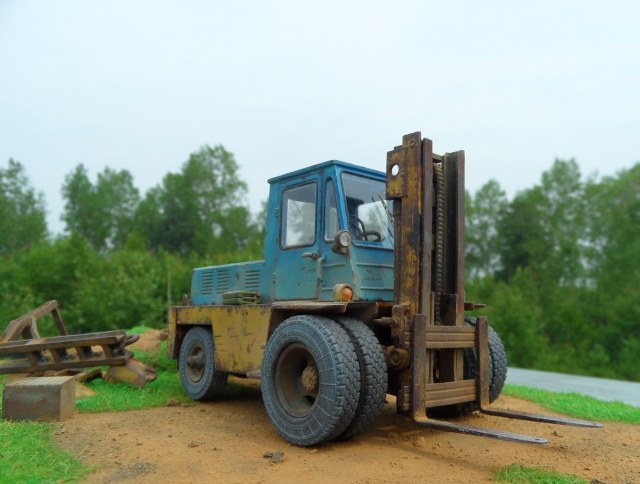 Автопогрузчик АП-4014