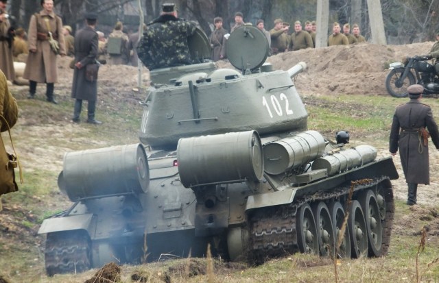 «Военно-историческая реконструкция"Даёшь Киев!1943год."»