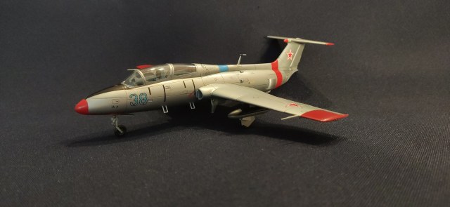 L-29 "Дельфин" 1/48