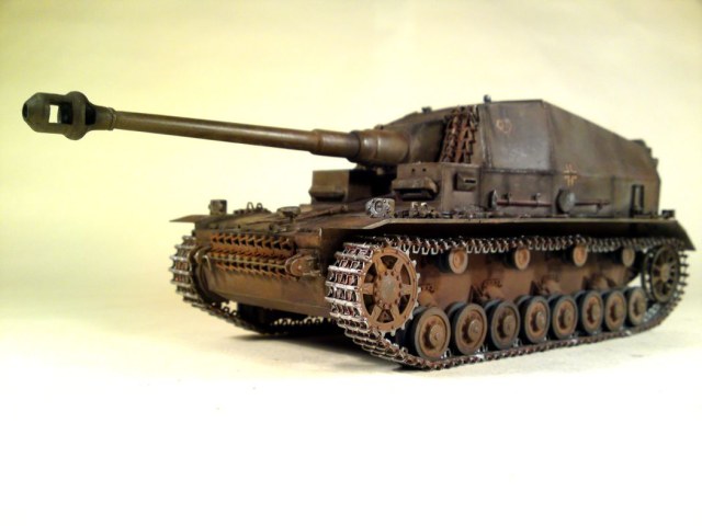 10,5cm K. Pz. Sfi.Iva "Dicker Max"