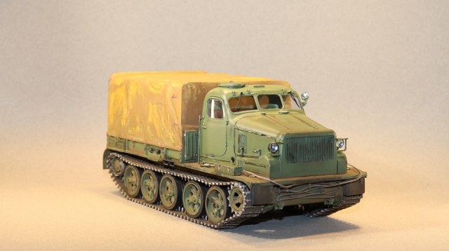 ТЯЖЕЛЫЙ АРТИЛЛЕРИЙСКИЙ ТЯГАЧ АТ-Т