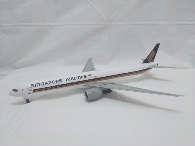 Boeing 777-300ER 9V-SWT