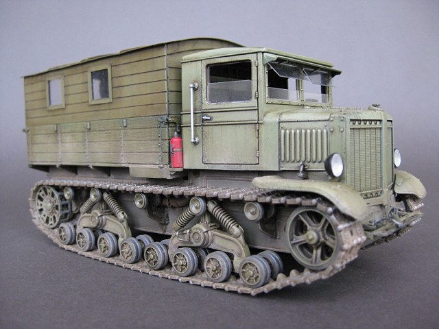 Тягач "Ворошиловец"