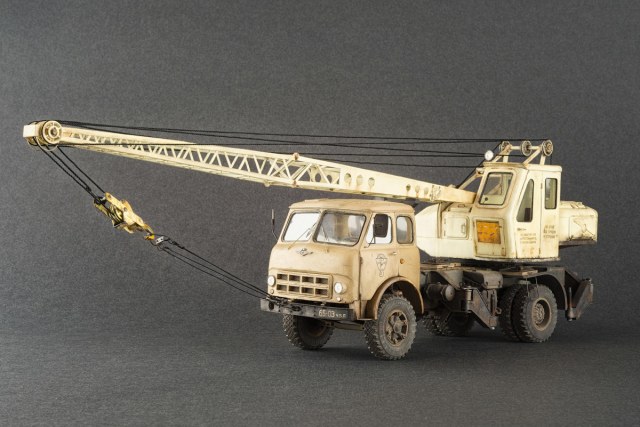 Автокран СМК-10 на базе автомобиля МАЗ-500А