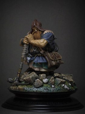 "Гном Капюшонник"