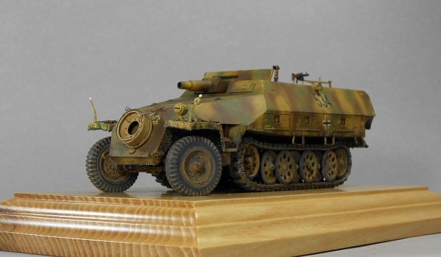 Sd.Kfz.251/9 Ausf.D. Kanonenwagen