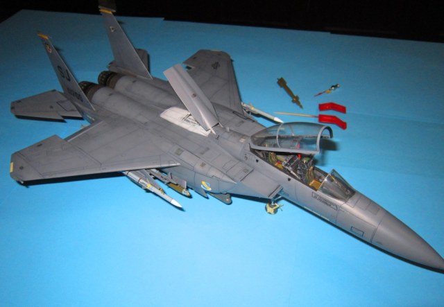 F-15Е STRIKE EAGLE 1/48