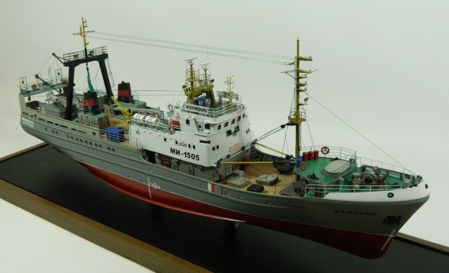 Средний рыболовецкий траулер "Войково"