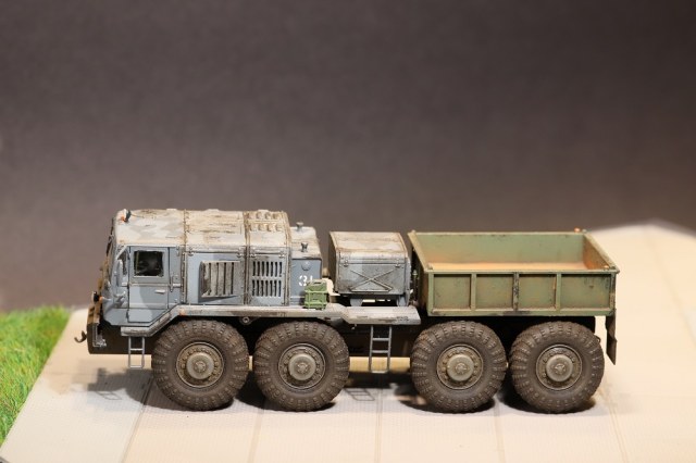 балластный тягач  КЗКТ-537