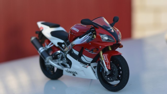 Yamaha YZF-R1