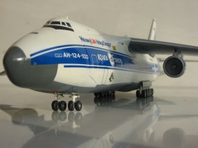Ан-124 Руслан 1:144