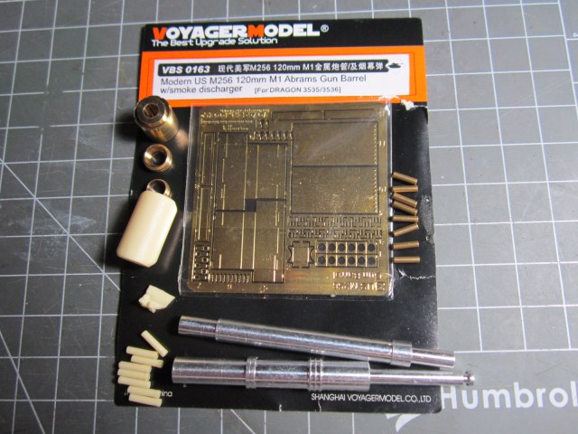 Ствол и дымовые гранаты для модели М1 Abrams