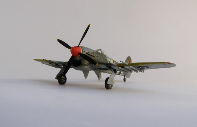 Hawker Typhoon 1B