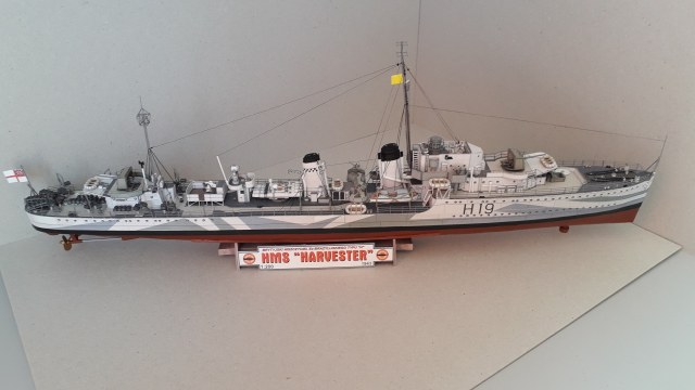 Эскадренный миноносец "Harvester"