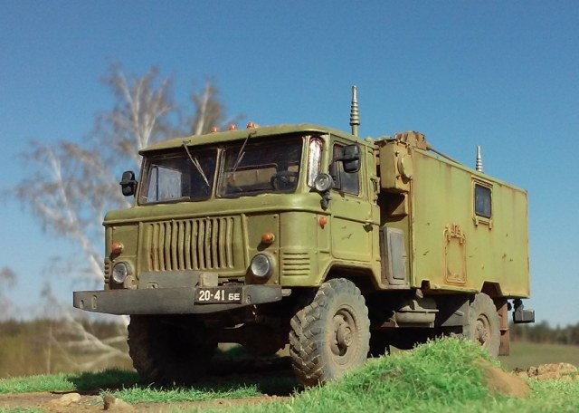 Командно-штабная машина КШМ Р-142 на базе Газ66