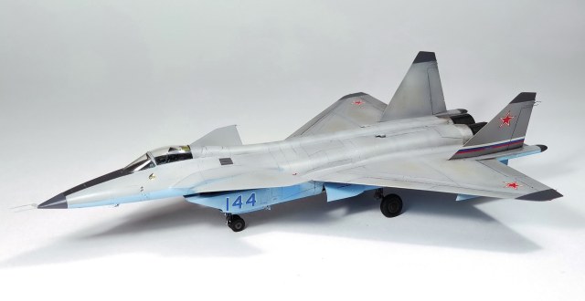МиГ 1.44