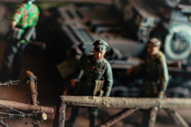 "На Восток"(Nach Osten)