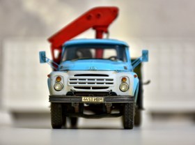 ЗИЛ-130 с краном-манипулятором