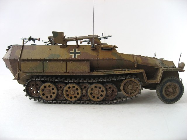 Sd. Kfz. 251/16. Ausf. C Flammpanzerwagen