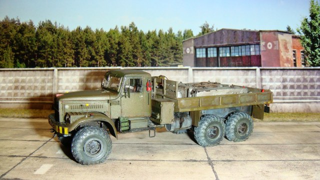 Краз-255Б Аэродромный баластный тягач