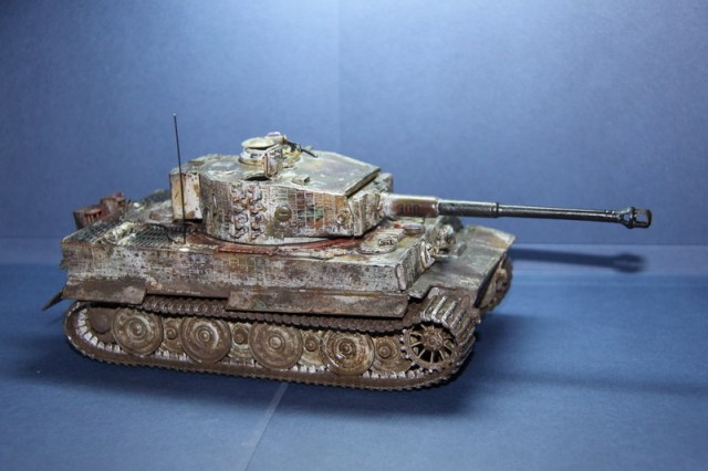 Немецкая кошка SdKfz 181 - PzKpfw T-VI (TIGER I)