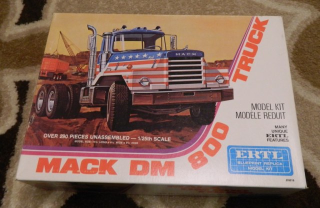 Mack DM800