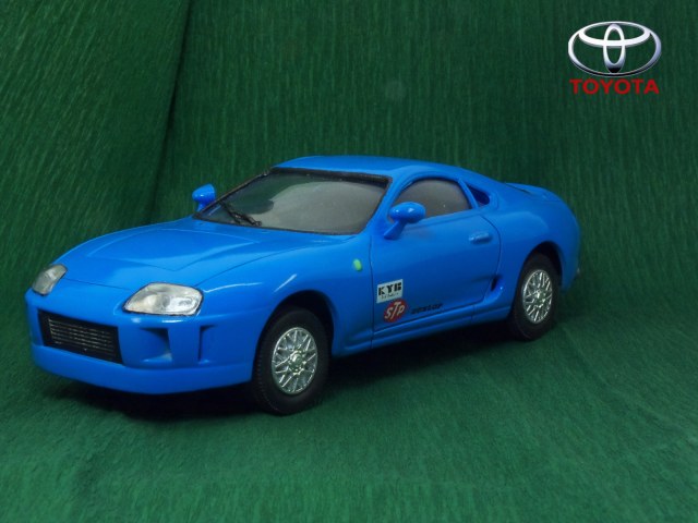 Toyota Supra 1/32