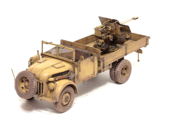 Steyr 2000A mit Flak.38/103 Jaboschreck