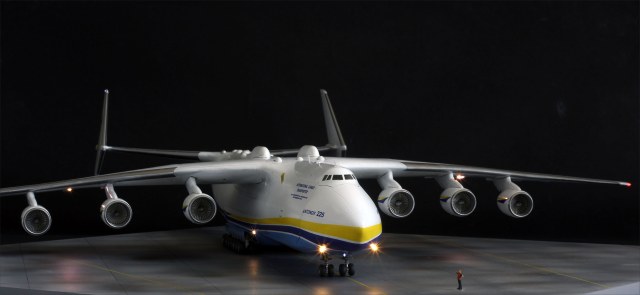 Ан-225