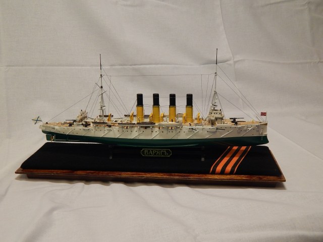 Крейсер "ВАРЯГ"