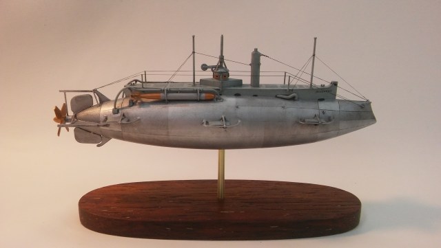 Подводная лодка "Дельфин"