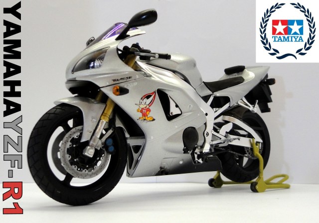 YAMAHA YZF-R1