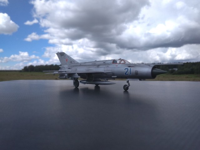 МиГ-21