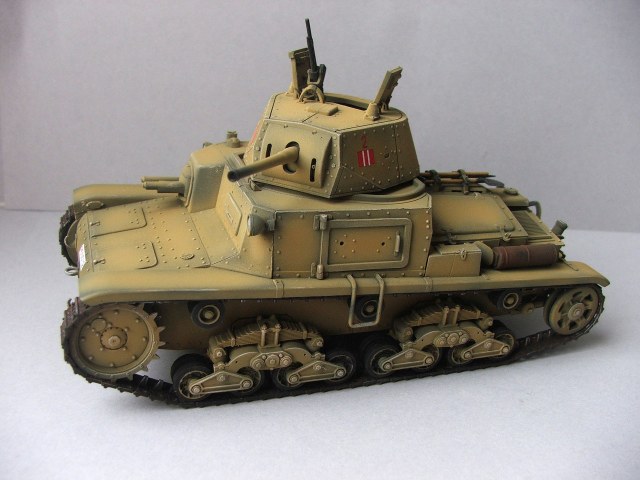 M13/40 Carro Armato
