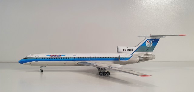 Ту-154м АК "Ямал" RA-85819