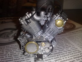 Tamiya Yamaha VX1000 "Virago" в масштабе 1:12.