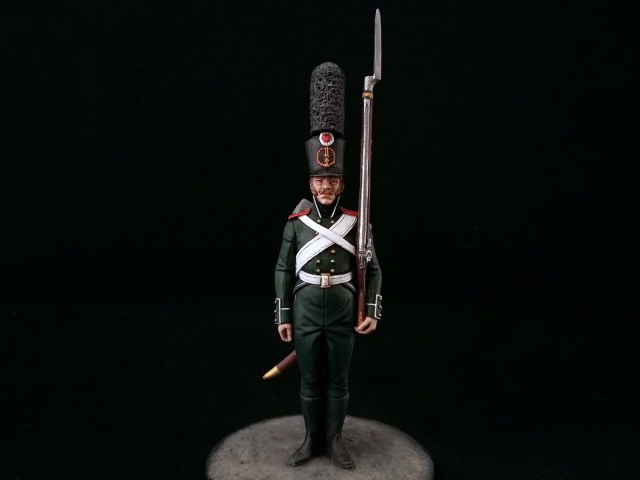 Гренадер гренадерского батальона 1-го морского полка. Россия, 1805-07 года