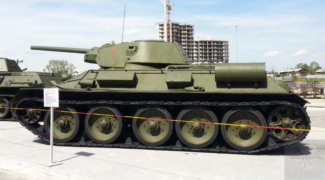 Средние и тяжелые танки СССР. 1939-1945. (Музей БСУ)