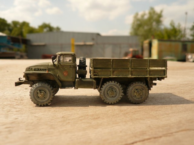 "Дорожный трудяга" Урал-4320