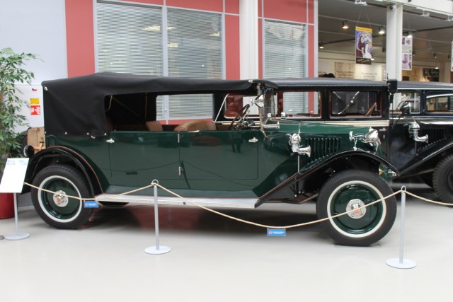 музей ретро автомобилей Veteran Arena