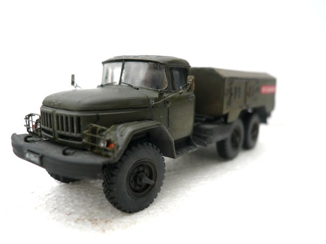 Аэродромный заправщик азотом ЗиЛ-131