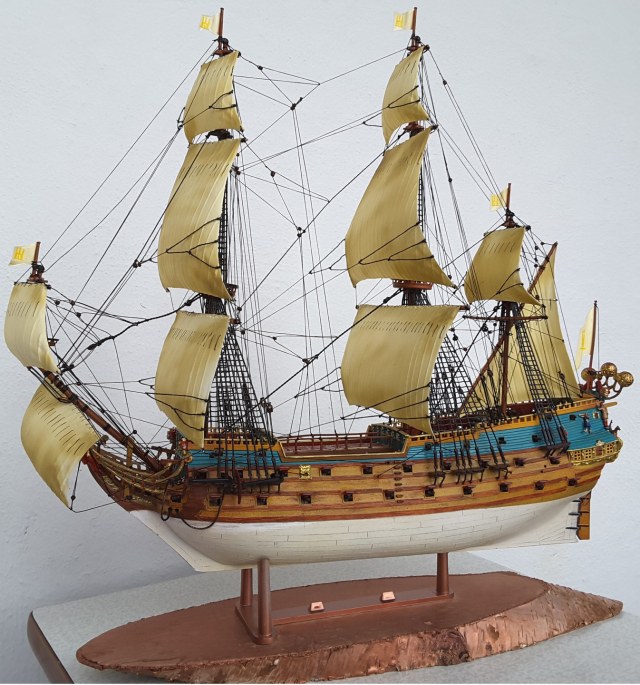 Тяжелый фрегат Wappen von Hamburg