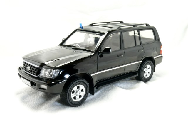 Toyota Land Cruiser 100