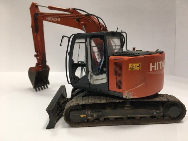 Hitachi Zaxis 135su