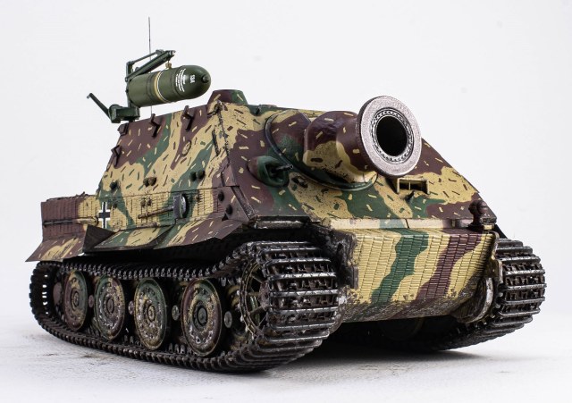 38 cm RW 61 auf Sturmmorser Tiger