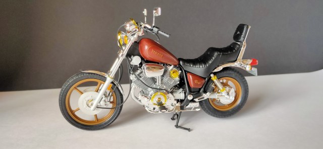Сборка моделей TAMIYA Мотоцикл Yamaha XV1000 Virago (1:12)