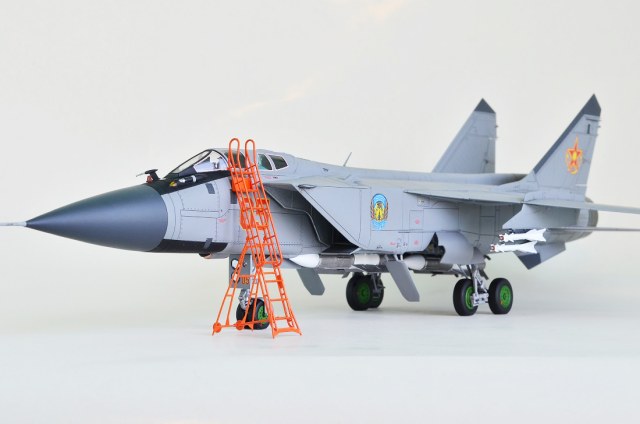 МиГ-31Б  ВВС Казахстана 05(красный)