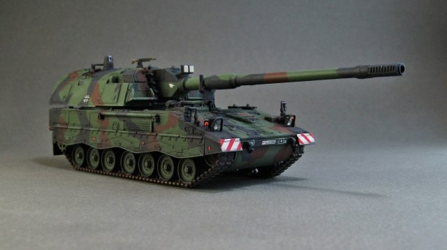 Panzerhaubitze 2000