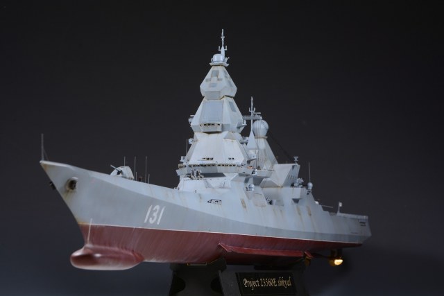 1/350 23560e Эскадренный миноносец проекта 23560 (шифр «Лидер»)