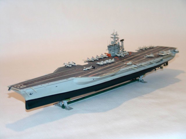 USS Dwight D. Eisenhower (CVN-69)